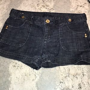 GUESS shorts - size 32